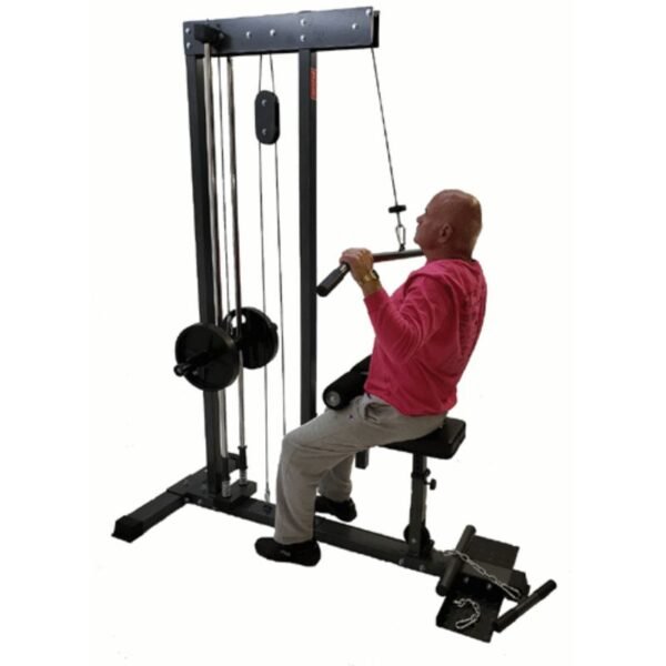 lat/row machine in use